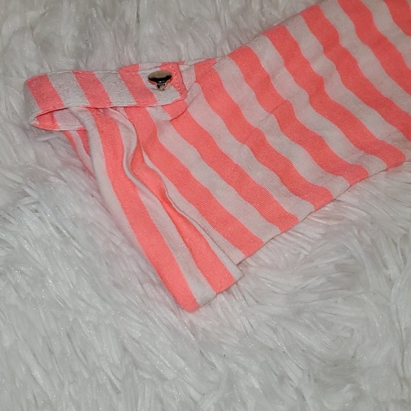 NWOT!! Roly Poly top 💁‍♀️ - Picture 3 of 4